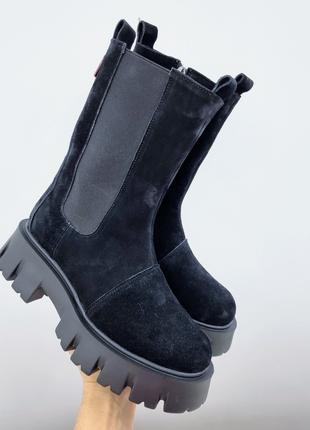 Женские зимние замшевые натуральные ботинки на высокой платфор...