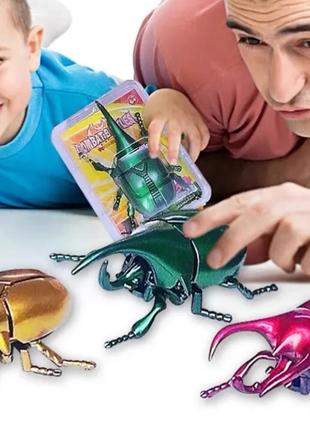 Заводний жук — скрапий, креативний шудійник, анімована модель