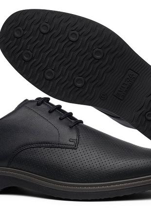Весенние туфли оксфорды Grisport 42003 чёрные с перфорацией