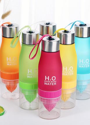 Спортивная Бутылка Соковыжималка H2O Drink More Water цвет в а...