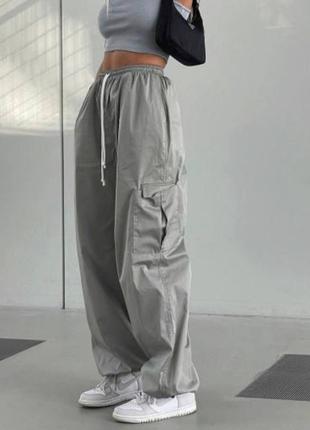 Женские карго штаны с боковыми карманами, 2 цвета