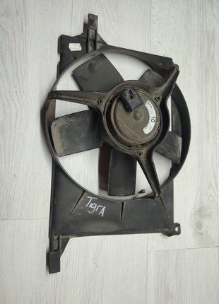 Вентилятор основного радиатора OPEL Tigra 90469600