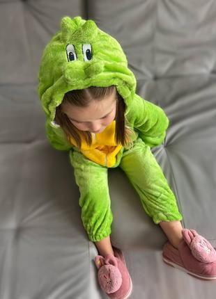 Пижама кигуруми динозавр зеленый для детей