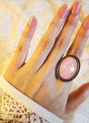 Большое кольцо розовое и белое
