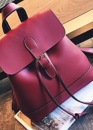 Жіночий рюкзак бордового кольору