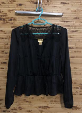 Красивая блузка с гипюром h&m чёрного цвета gold collection.