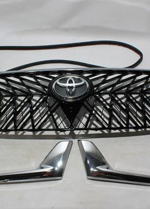 Решетка радиатора Toyota LC 200 2016+ TRD стиль