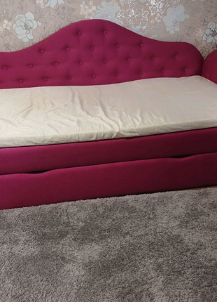 Кровать/диван