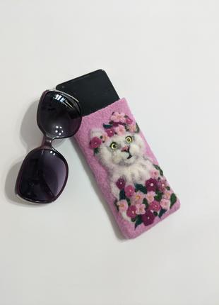 Чохол ′Кішка в квітах′, для мобільного, для окулярів - ручна робо