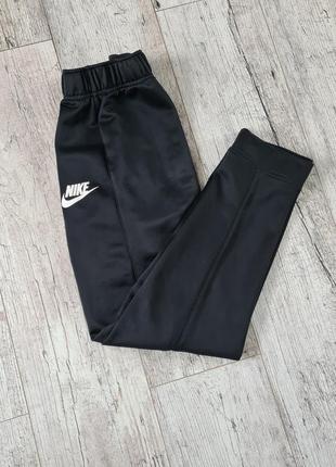 Спортивные штаны nike