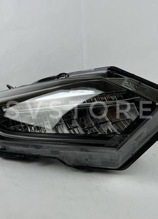 Передние фары с двойными LED DRL линзами Bi Xenon на Honda HR-...