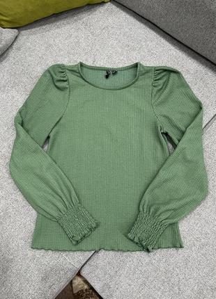 Кофта блуза зеленая изумрудная фактурная с манжетами