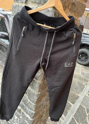 Спортивні штани на флісі ea7