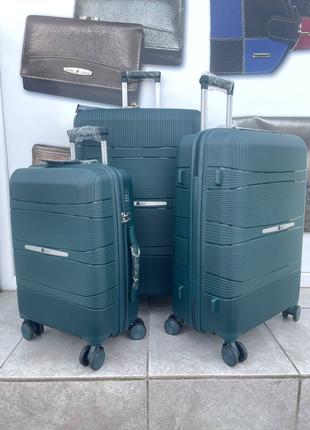 Набор полипропиленовых чемоданов FLY 3/1.(Зелёный )