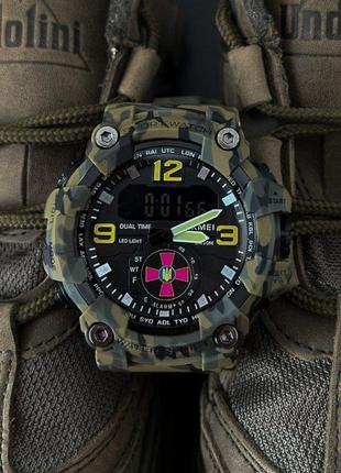 Качественные военные кварцевые мужские часы с качественным мех...