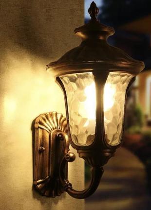 Вуличний настінний світильник під лампочку