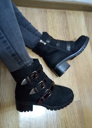 Зимние замшевые теплые черные женские ботинки 36-41