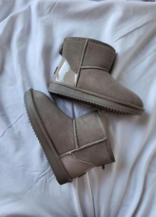 Ugg mini ultra no brand