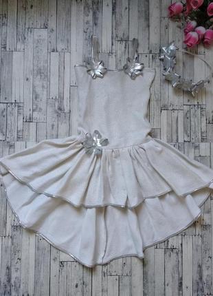 Нарядное белое блестящее платье на девочку со шлейфом