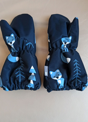 Зимові рукавички на 2-3 роки.