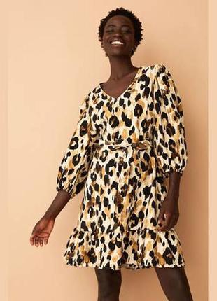 Красивое платье леопард с поясом и объемными рукавами/платье