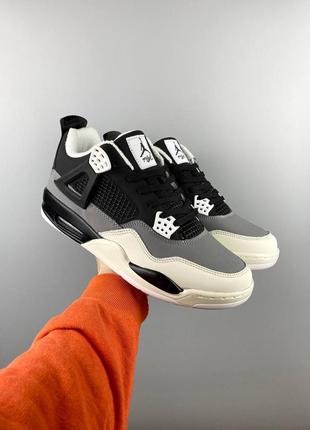 Nike air jordan 4 retro fleece black gray