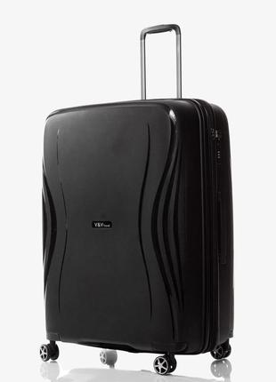 Пластиковый чемодан на колесах черный (115/125л) арт.h8019 bla...