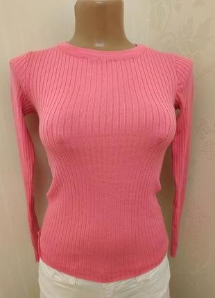 Розовый свитер, свитшот в идеальном состоянии