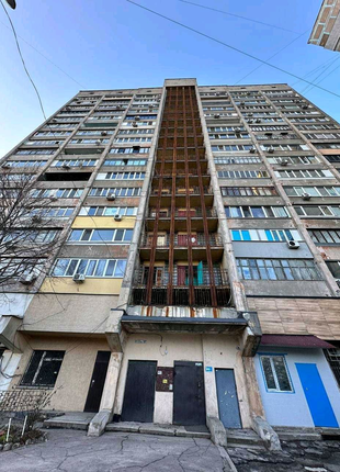 Продам 1к квартиру по вул. Титова