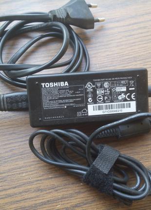 Зарядное блок питания для ноутбука нетбука Toshiba 19V 1.58A