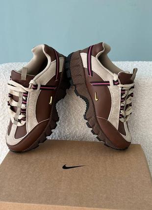 Кроссовки jacquemus x nike air humara brown