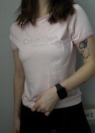 Ck calvin klein женская розовая футболка легкая коттоновая из ...
