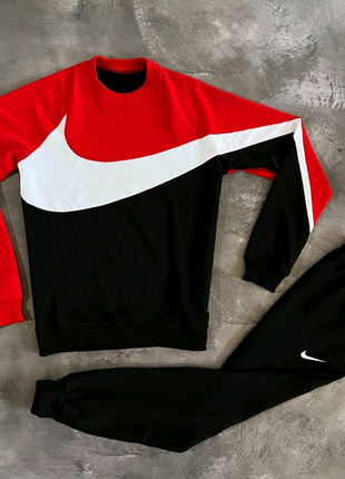 Спортивний костюм Nike
