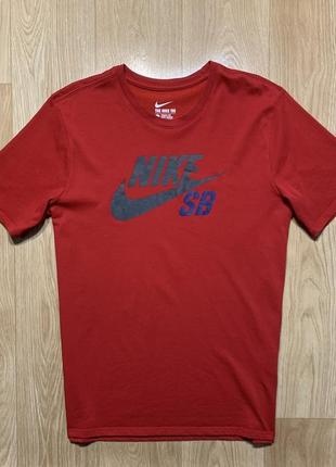 Nike sb big logo футболка