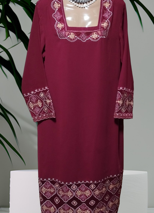 Плаття з вишивкою сукня вишиванка міді етно