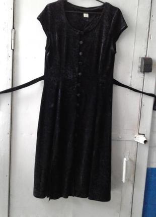Плаття чорне оксамитове міді з розрізами, з короткими рукавами...