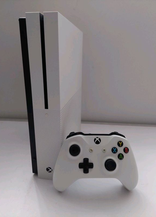 Приставка Б/У Microsoft Xbox One S 500GB
