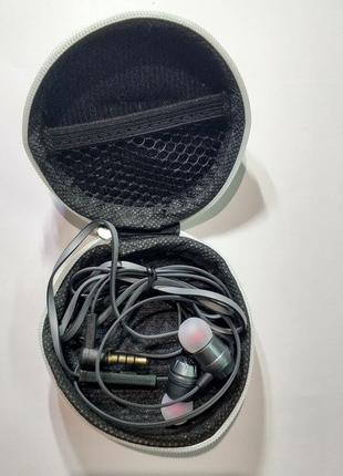 Навушники вакуумні з мікрофоном в чохлi JBL E-10