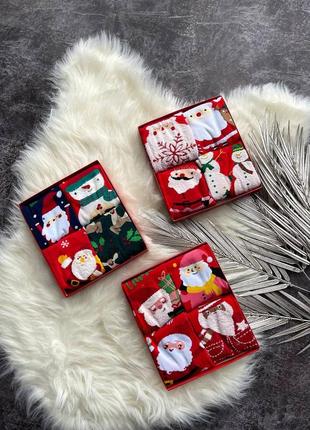 Подарункові набори з жіночими новорічними носочками