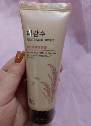 The face shop - rice water - bright foaming cleanser - пенка д...