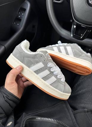 Зимние женские кроссовки adidas campus grey fur