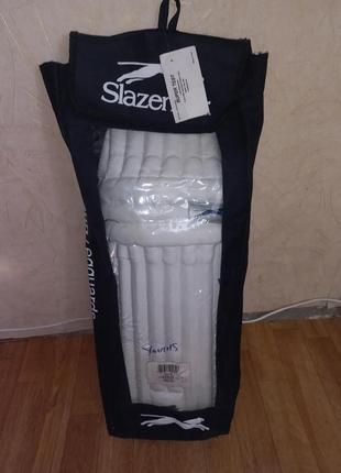 Slazenger захист для ніг.