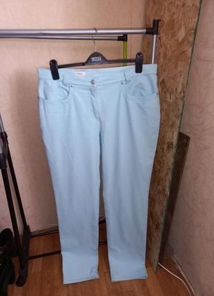 Блакитні стрейчеві джинси 52 розмір