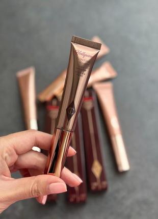 Кремовий контур charlotte tilbury hollywood contour wand.