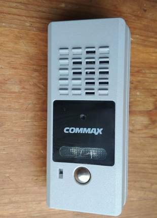 Вызывная панель Commax.
