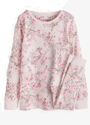 Розовая пижама с цветами