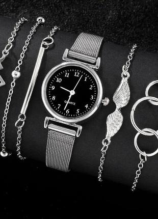 Комплект жіночий кварцевий наручний годинник та браслети. Женс...