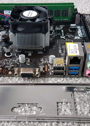 Материнская плата ASRock AM1B-M (sAM1, PCI-Ex16)