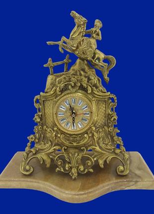 Бронзовые каминные часы "Всадник на лошади" на мраморе арт. 0440
