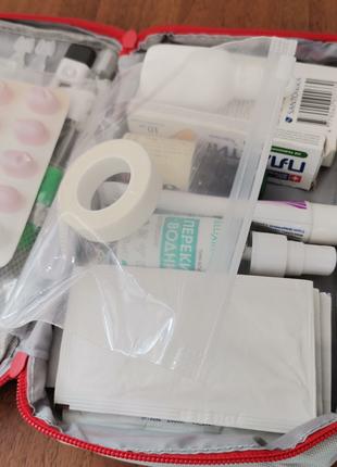 Аптечка органайзер First Aid (230х130 x 75 мм) White